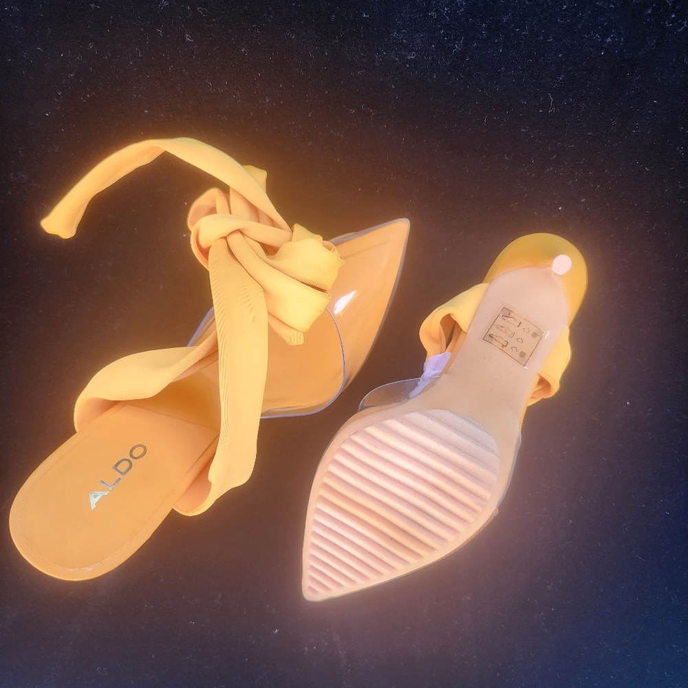 "SOLD"ALDO Salerno Pointed Toe Pump - Orange - Picture 5 of 8